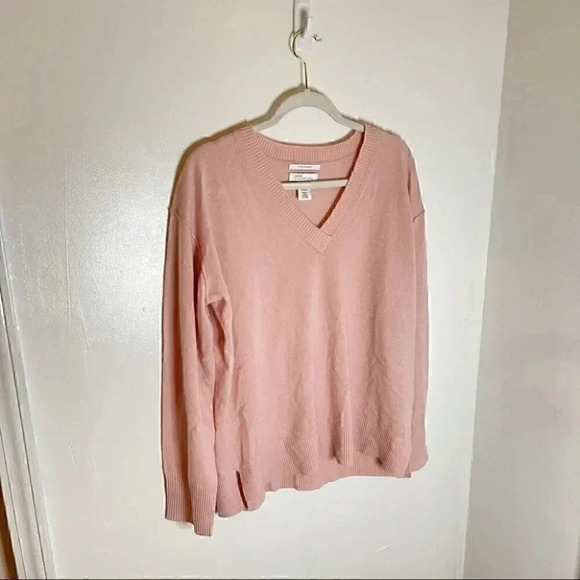 NWT Nordstrom Cashmere Pink Lotus V-Neck Sweater - Picture 9 of 9